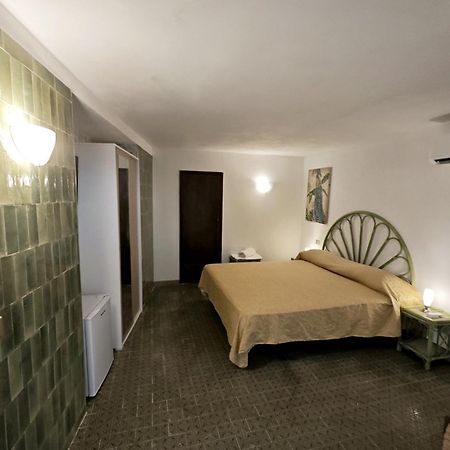 Hotel Golfo Azzurro كابوليفيري المظهر الخارجي الصورة